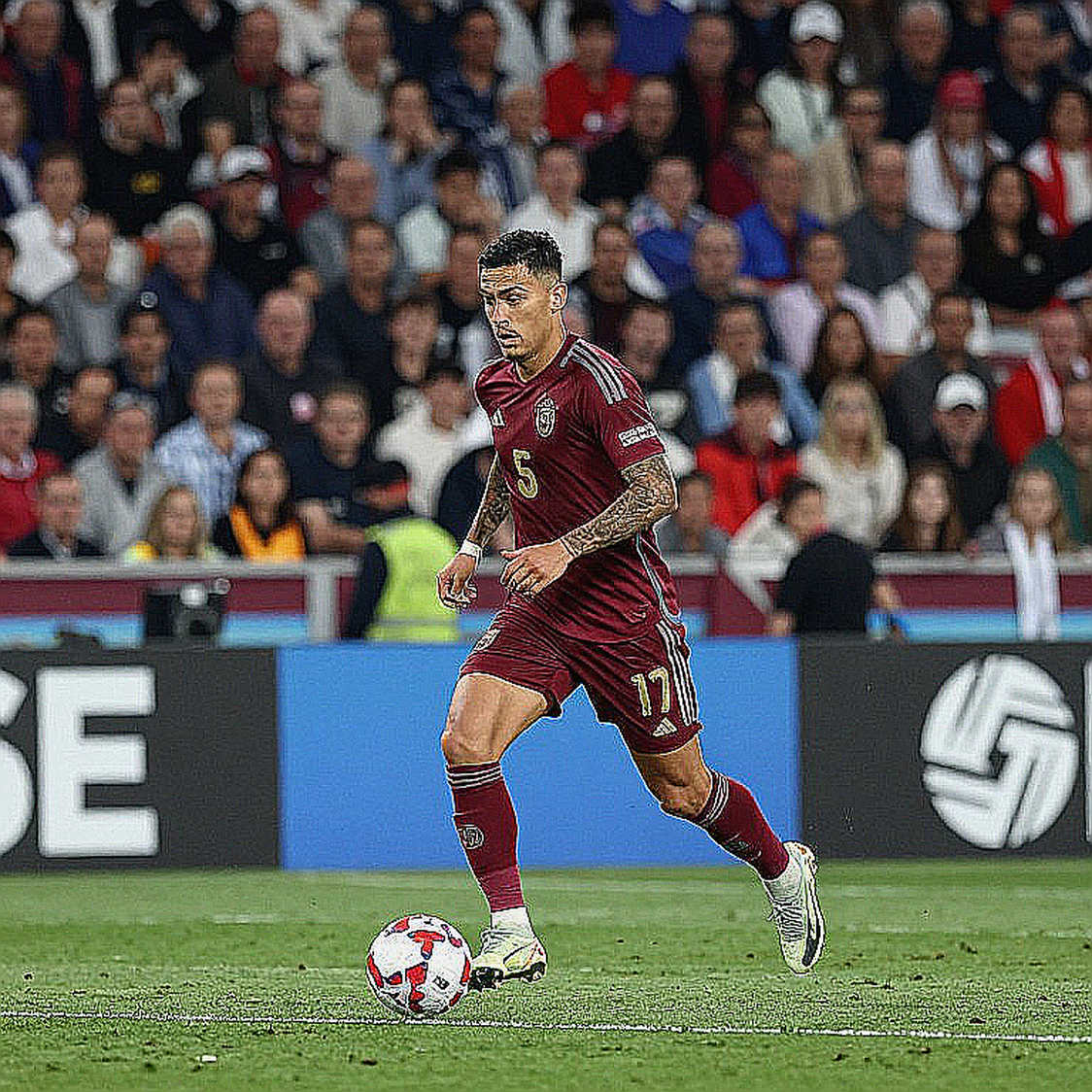 Gandolfi's Two Years: León Bought a Well-Timed Contract, Not Stability